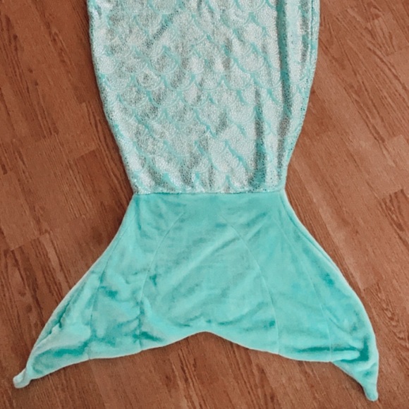 Mermaid blanket - Picture 2 of 3
